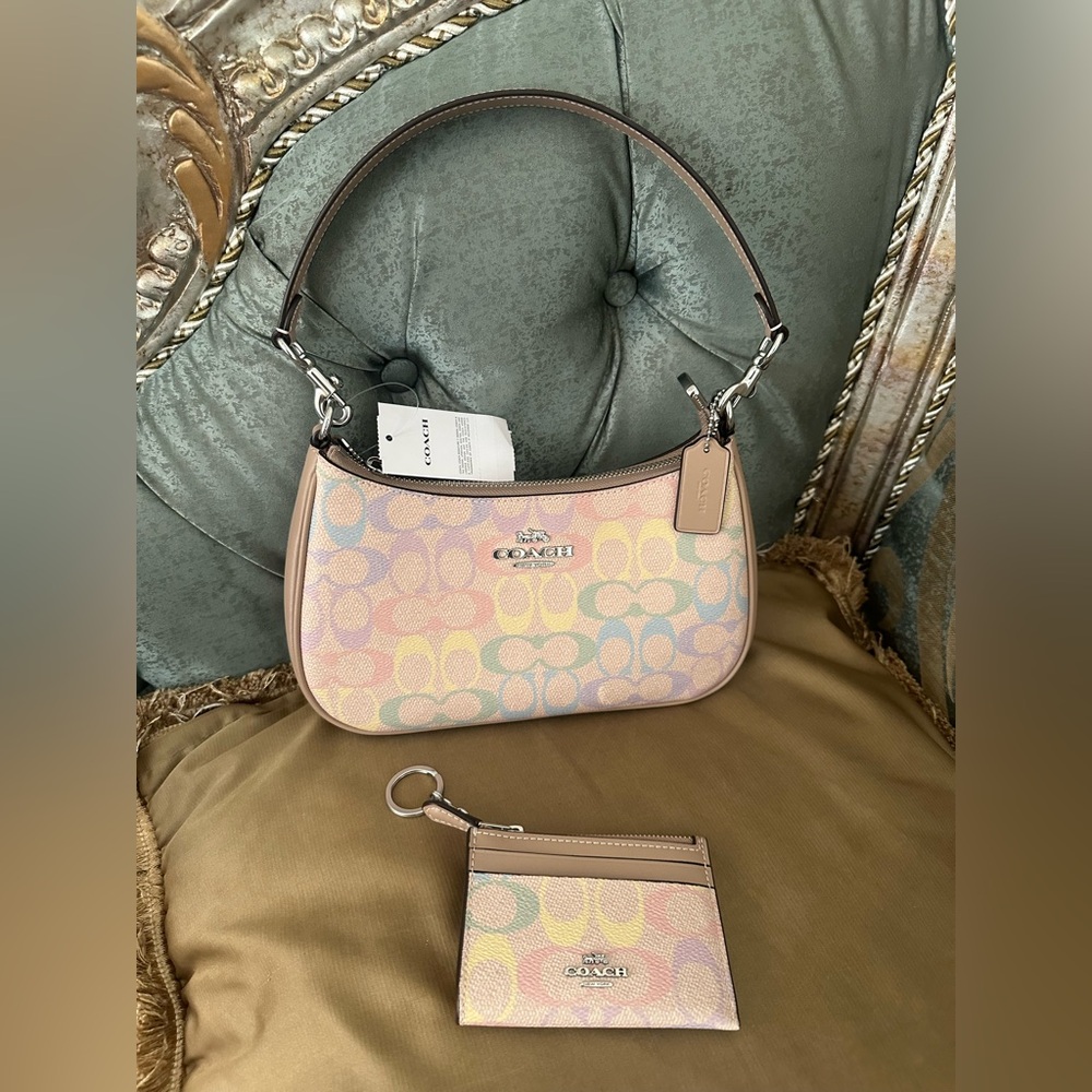 Coach Multicolor Signature Shoulder Bag includes card case New